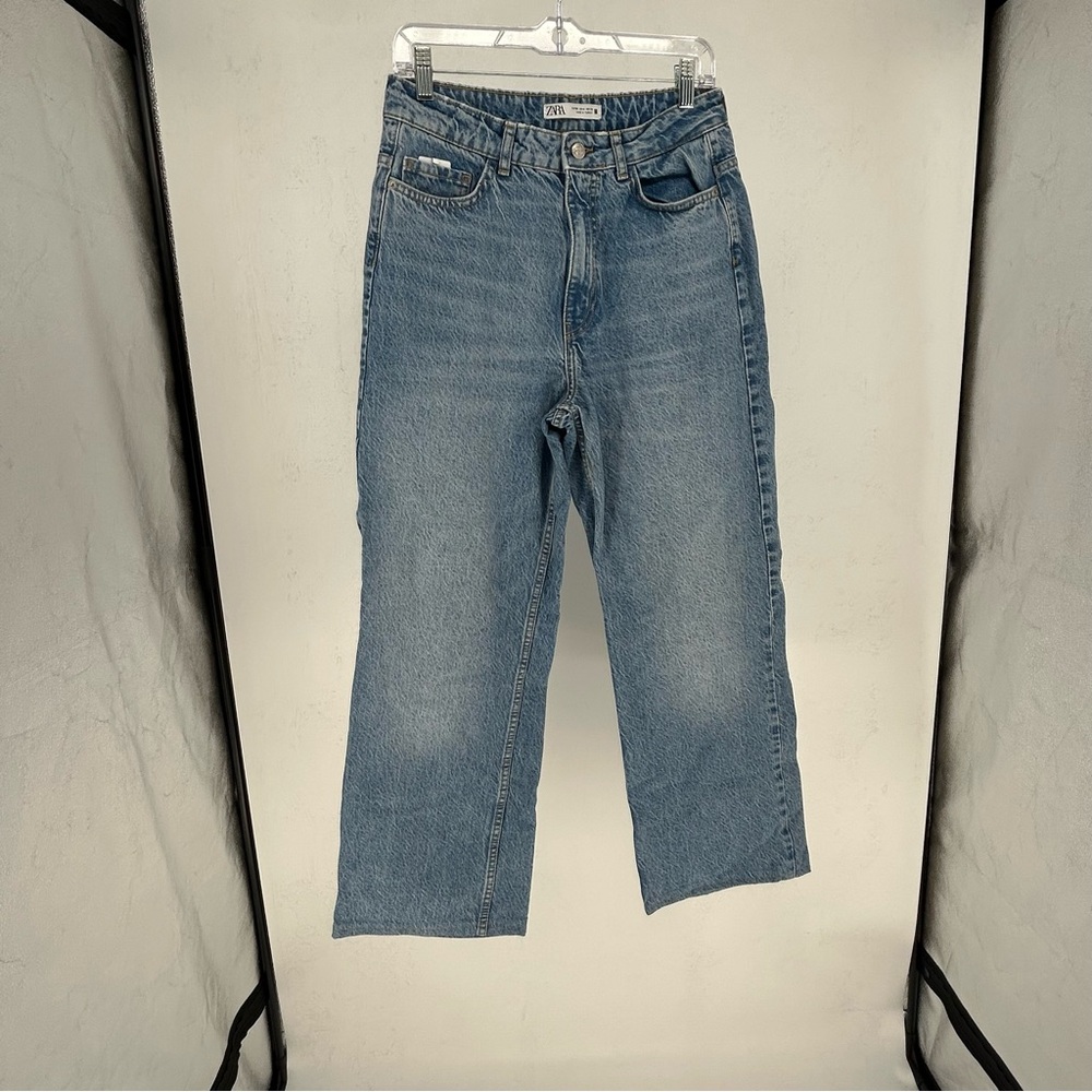 Zara Women's Blue Denim Wide Leg High Rise Jeans Size 6 lightwash